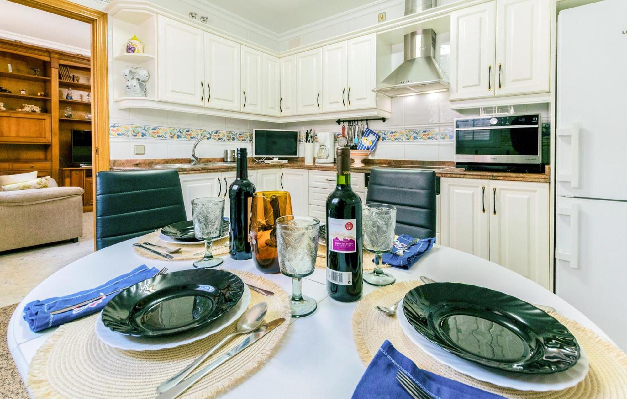 Cozy Apartment In Sevilla With Kitchen Экстерьер фото